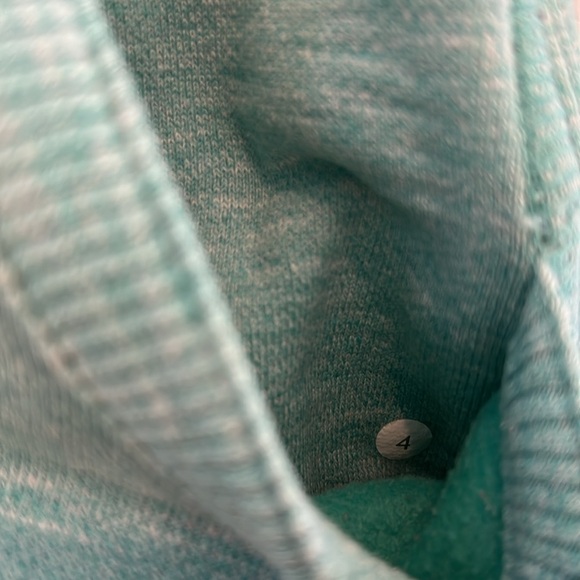 Lululemon 🍋 Size 4 - Picture 5 of 5
